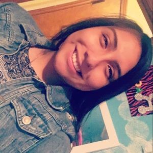 Meet your Posher, Britney